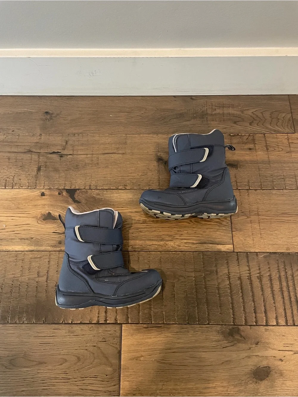 Circo Snow Boots Little Kid Size 9 Navy Blue
